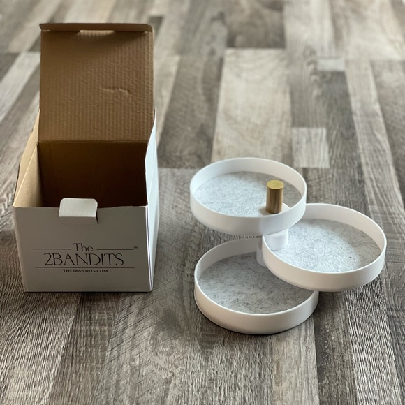 2Bandits catch all jewellery tray - Picture 2 of 3